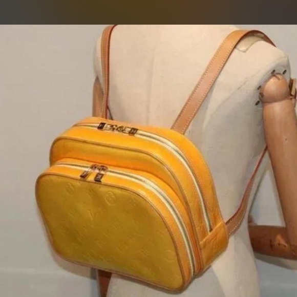 Louis Vuitton - Picture 10 of 10